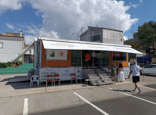 Chieti: la Casa della Salute Mobile continua il suo tour anche ad agosto