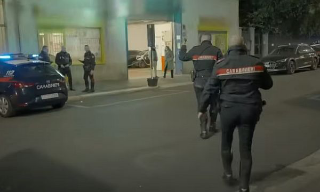 Scerni, un’ora di terrore: raid all’alba tra case e negozi