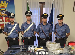 Vasto, intensificati i controlli estivi: arrestati padre e figlio per droga